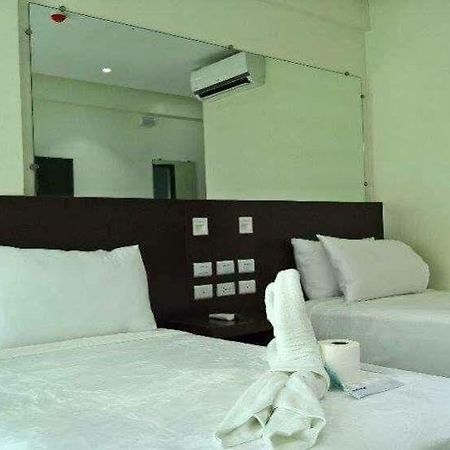 Boracay Midtown Hotel Balabag  Екстер'єр фото