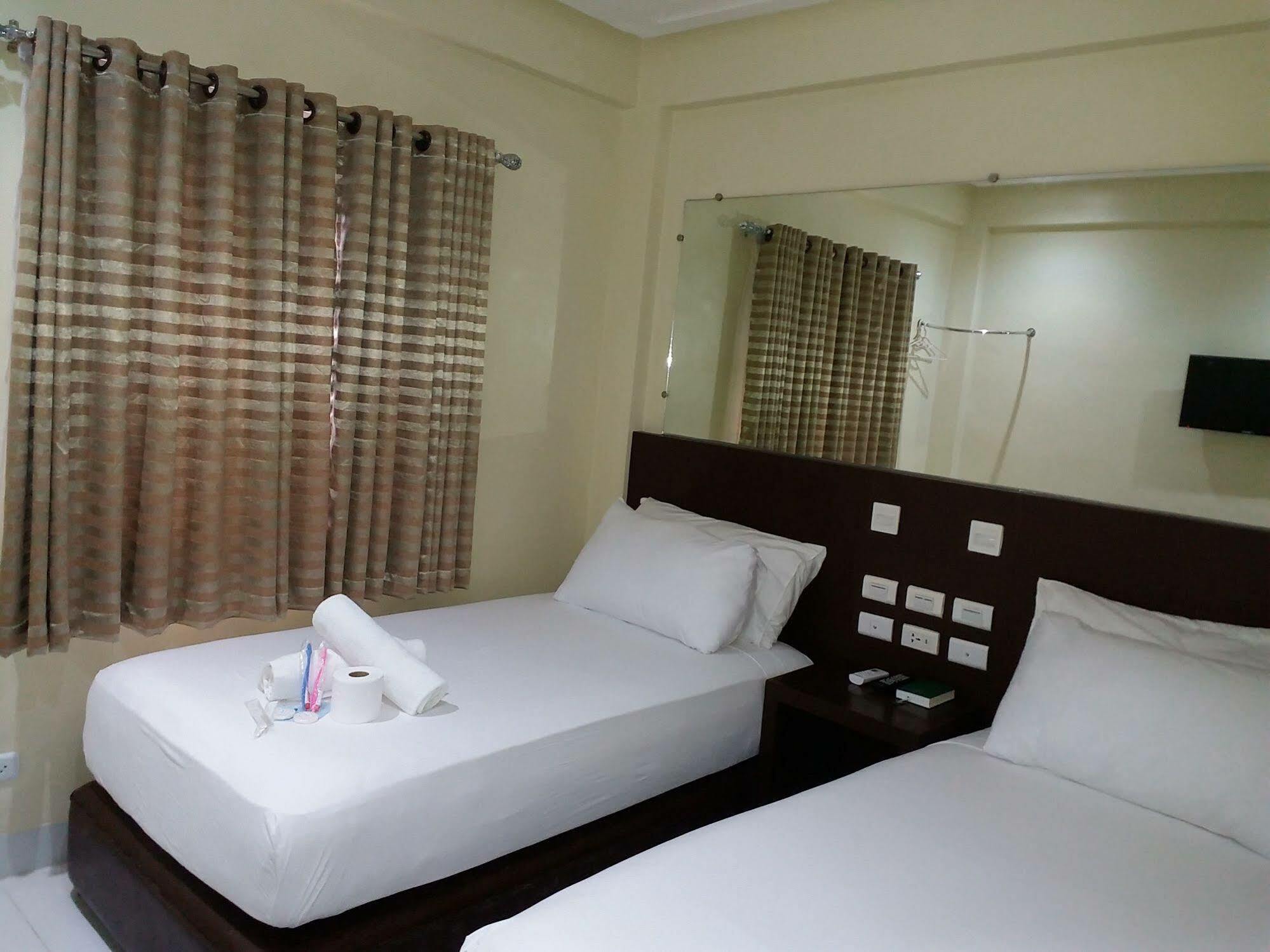 Boracay Midtown Hotel Balabag  Екстер'єр фото