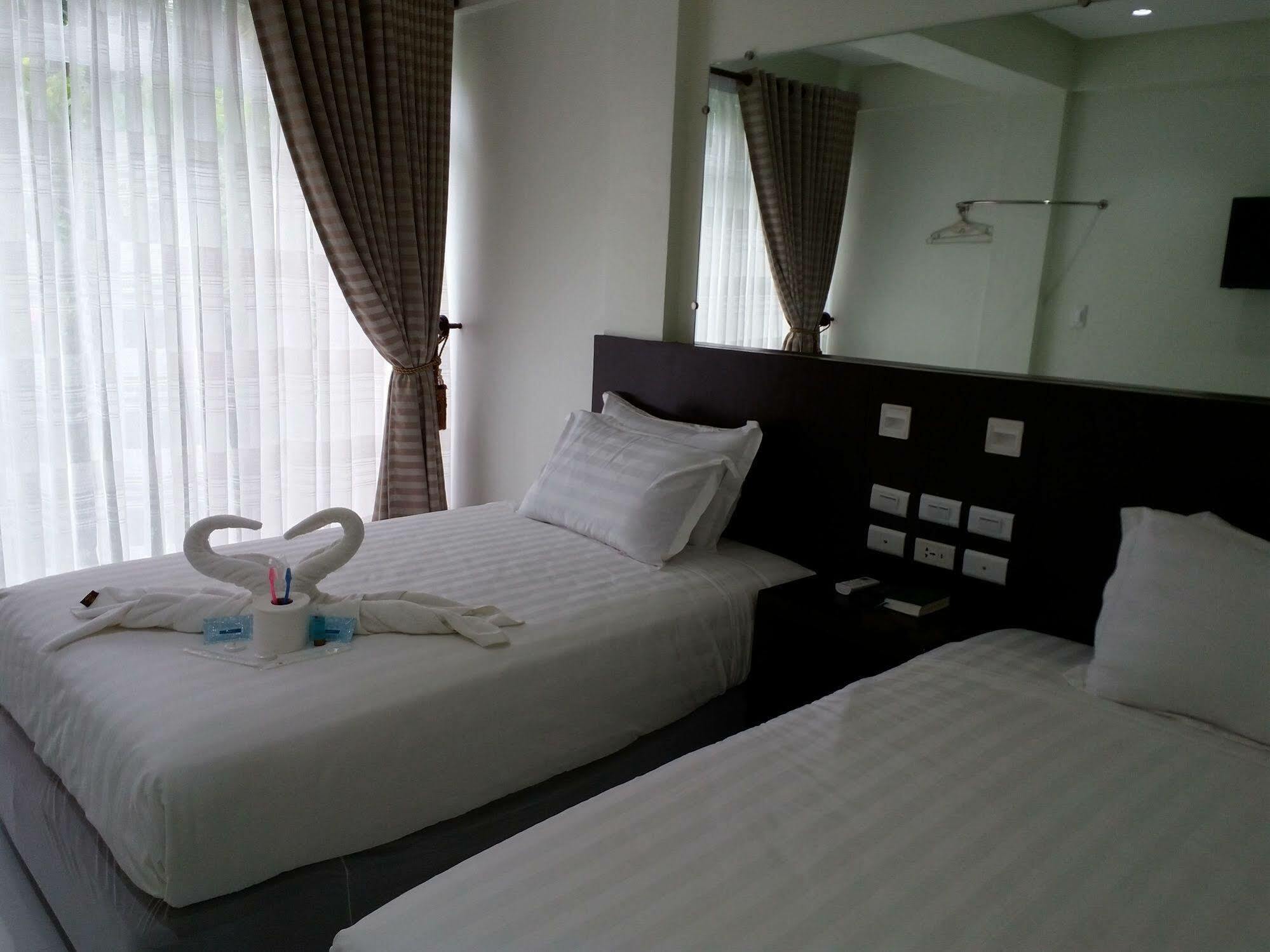 Boracay Midtown Hotel Balabag  Екстер'єр фото